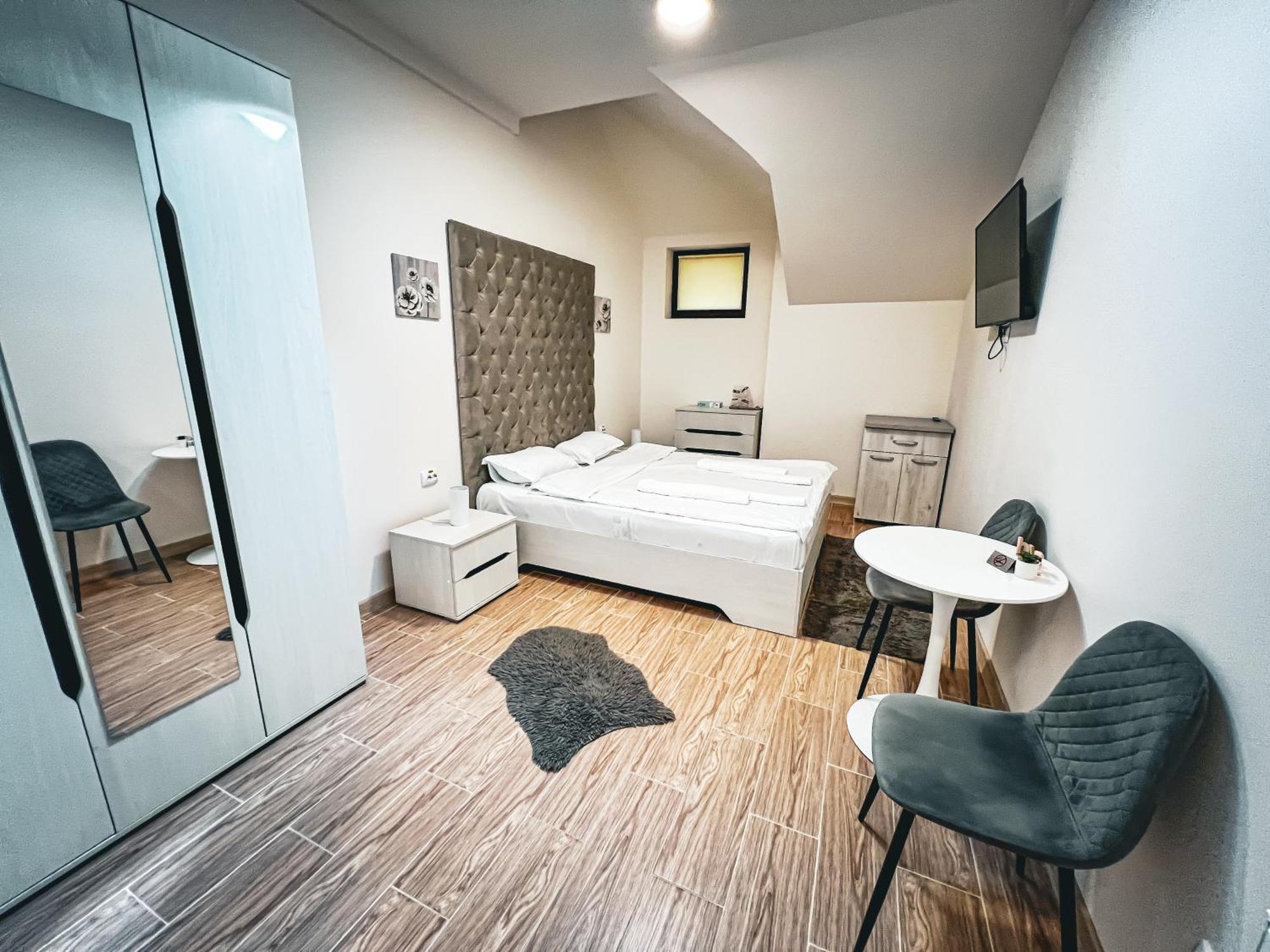 Splendor Boutique Piteşti Exteriör bild